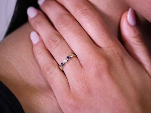 Vintage-Inspired Diamond and Sapphire Wedding Band